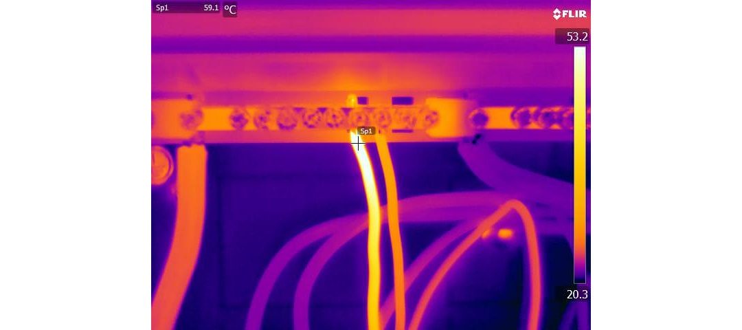 Fluke VT02 Compared with a Thermal Camera