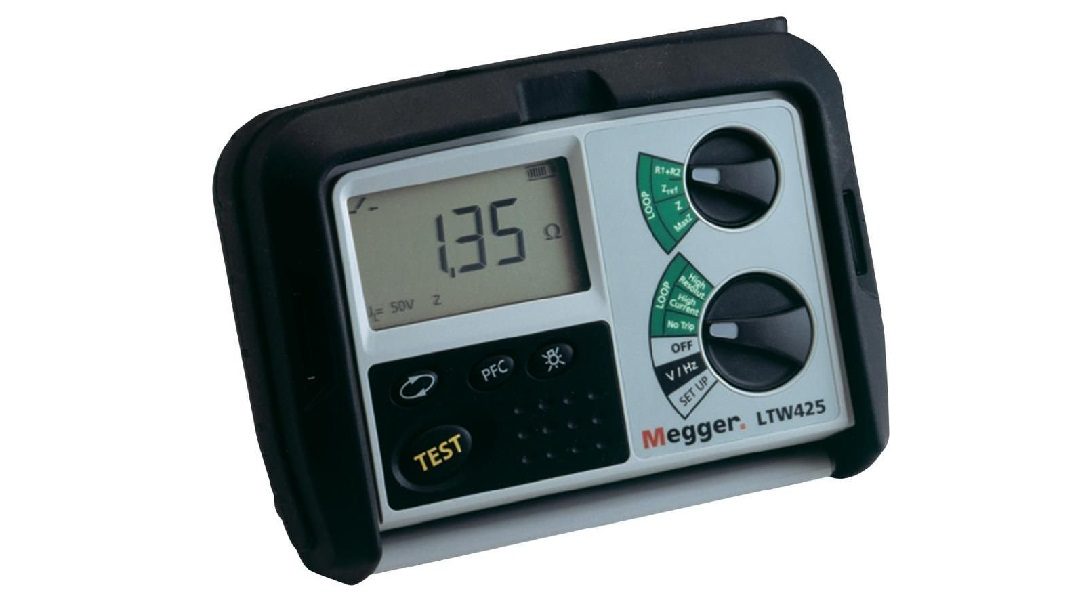 Why do I get different earth loop readings on the same circuit?